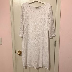 White textured dress size M.